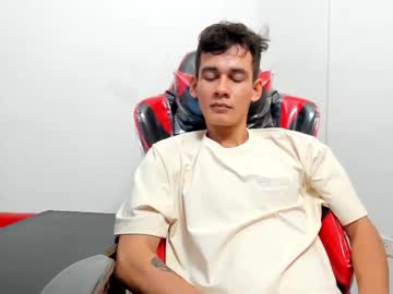 Littlemax23, 22 years old, GOAL: show  cock [35 tokens remaining] Welcome to my room! #new #bigcock #cum #young #twink, webcam photo
