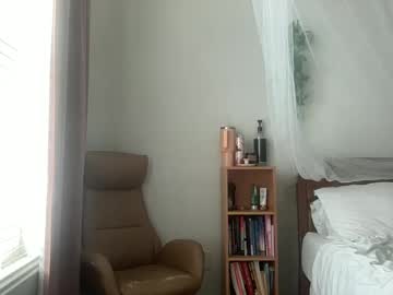 Livelylassie • bigboobs33y • California, United States • public