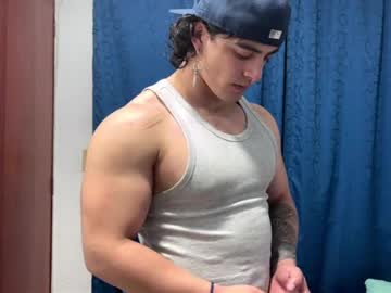 Muscle cam star Logan_x3, 28 yrs