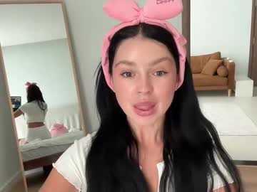 Lolaap0pp, 21 years old, start your week right w/ meee ?? #18 #new #bigass #bigboobs #young, webcam photo