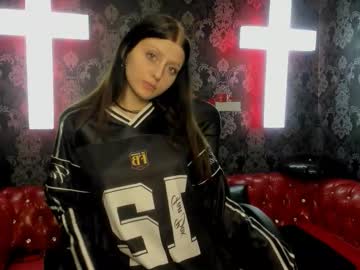 Lolavels, 19 years old, eye contact + lick fingers #18 #new #natural #lovense #skinny [0 tokens remaining], webcam photo