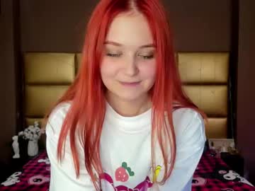 Lollyredfoxy, 18 years old, Hi hi hi guys!!! This is my first day here! Goal - Lick my pretty lips! #shy #new #bigass #redhead #bigboobs [21 tokens remaining], webcam photo