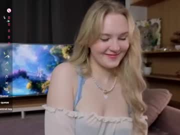 Lorettacarnley, 19 years old, GOAL: LICK FINGER AND TOUCH SWEET PLACE [21 tokens remaining] Hey Hey Im Alice! CONTROL TOY  #cum #18 #bigboobs #bigass #lovense, webcam photo