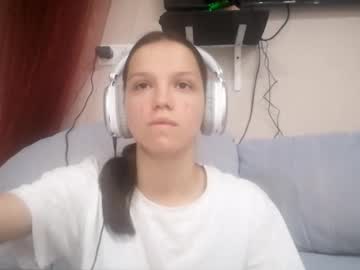 Love_miracle, 18 years old, GOAL: air kiss [14 tokens remaining] My first day is here, Hi all! #feet #18 #shy #teen #new, webcam photo