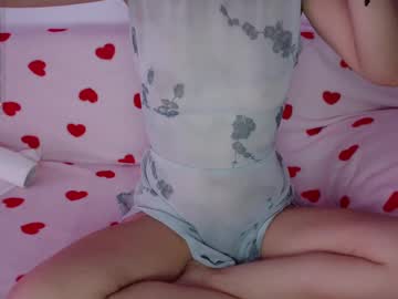 Lovelydariss6 • lovense28y • 4 miles away lol • public