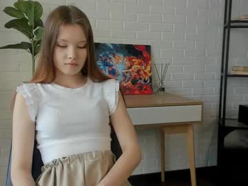 Luannepaciorek, 18 years old, hi i'm Ellan and my goal is:bite finger #18 # cute #new [9 tokens remaining], webcam photo