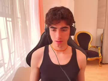 Lucas_xo, 18 years old, ???Cum shot !!! ??? [1000 tokens left] #young #twink #new #femboy, webcam photo