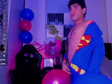 Lucascarterr, 18 years old, Come and play with my rich cock, do not be afraid ... #bigdick #feet #18 #cum #gay, webcam photo