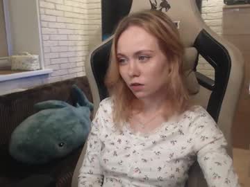 Catch me live as Lucy_mirror, age 21 yrs in premium male cam shows