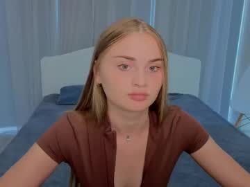 Lukeriamoon • new18y • Romania • public