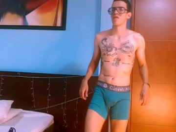 BDSM Master Lukky_luciano 25 yrs live domination webcam
