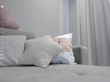 Lulissa, 18 years old, Goal: naughty asshole tease ?? #asian #shy #cute #young #lovense - Next Goal: pussy fingering ?, webcam photo