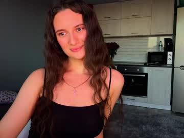 Luna_raee, 26 years old, GOAL: Twerk [175 tokens remaining] Welcome to my room! #feet #blonde #redhead #lovense #new, webcam photo