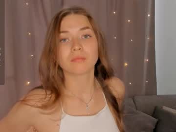Luna_rove, 20 years old, hey hey to everyone! its me again :D add some saliva on my nipples and play with them? :> <3 -  #redhead #new #bigass #lovense #bigboobs [33 tokens remaining], webcam photo