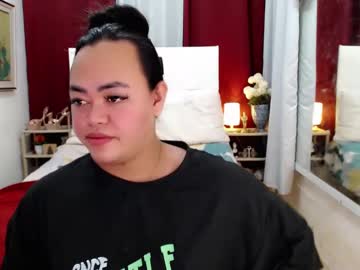 Skinny Asian cam girl Lustfuloffendertrina live in HD