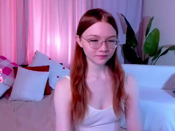Luv_tessa, 19 years old, GOAL: ? Show your legs [35 tokens remaining] hey yo:)) PVT open #18 #smalltits #petite #shy #lovense, webcam photo
