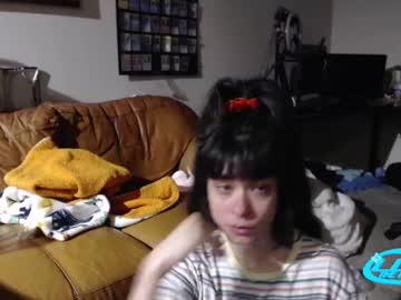 Hairy cam model Luxxxthefox, 31 yrs live now