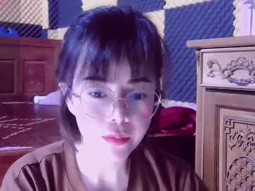 Lyly_sexxy, 23 years old, sexy fun roomsexy [3265 tokens remaining] #asian #18 #bigboobs #new, webcam photo