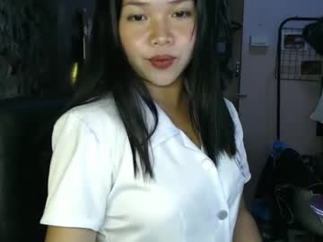 Skinny Asian cam girl Lynieeefck live in HD