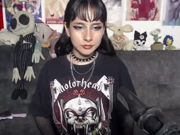 M4ng4b1tch • hairypussy • present day present time HAHAHA • public