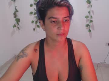 Hairy cam model Madeline_02 live now