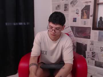 Magic_boy01, 23 years old, Join me... I'm soooo horny #muscle #young #bigcock #cum, webcam photo