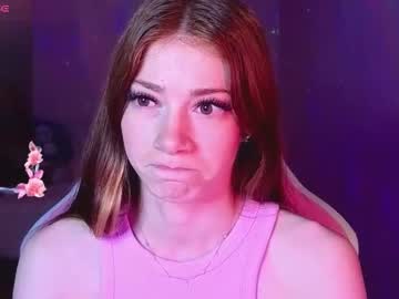 Muscle cam star Magicladyy, 19 yrs