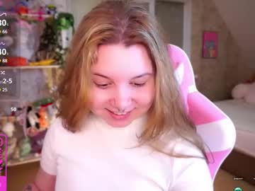 Magiclights, 19 years old, Goal:  lick my fingers <3 Hello my name is Lola, let's have fun! #18 #shy #cute #young #lovense [0 tokens remaining], webcam photo