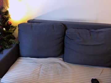 Squirting cam girl Magisuw age 25 yrs live now