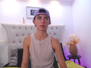 Maiky_cooper, 18 years old, GOAL: Hot dance With oil?? [155 tokens remaining] Danger enter?? !!! Burning beauty live ???? #young  #cum #latin #gay #twink, webcam photo