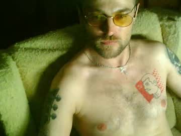 Catch me live as Makoklyuy, age 41 yrs in premium male cam shows