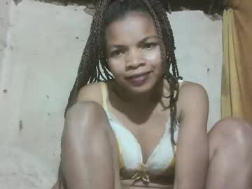Best Female Sex Cams model Maniah01 live now