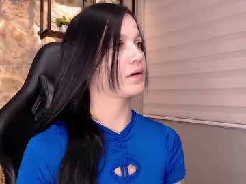Marahansson, 18 years old, GOAL: show feet [25 tokens remaining] Day of enjoying many orgasms? #shy #teen #18 #latina #lovense, webcam photo