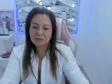 Mariana01_m, GOAL: Sexy Dance [50 tokens remaining] Welcome to my room! #milf #latina #mature #lovense #new, webcam photo