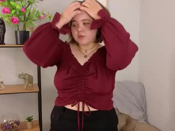 Marie__anderson, 18 years old, GOAL- PLAY  WITH MY HAIR #new #shy #curvy #18 #bbw #bigboobs [34 tokens remaining], webcam photo