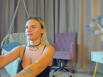 Mariel_lie, 27 years old, GOAL: play and pinch the nipples through the top [69 tokens remaining] Welcome to my room! #new #lovense #bigass #natural #bigboobs, webcam photo