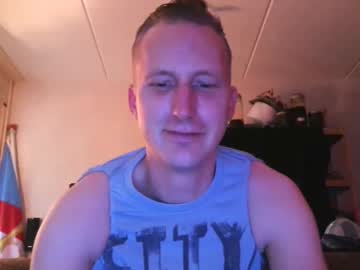 Live gay cam model Marktheboy4u34 yrs streaming now in HD