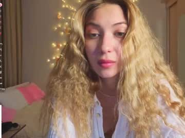 Martina_isseee, 20 years old, GOAL: ??shake ass in front of the camera close up?? [0 tokens remaining] ?Hi guys' ?. Let's have fun?? #teen #new #feet #smalltits #lovense, webcam photo