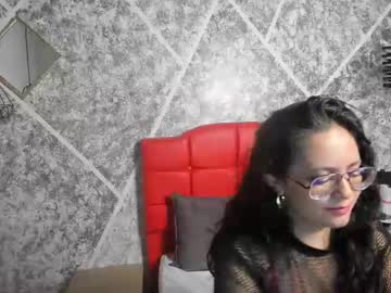 Squirting cam girl Martinarosee_ age 36 yrs live now