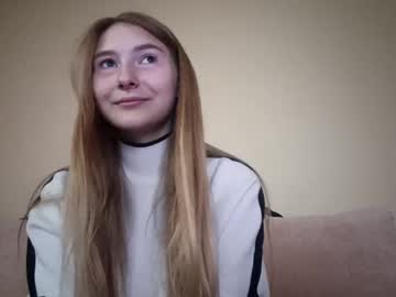 Marylynreifsnider, 18 years old, Hello im Elina! Goal - make me smile and play with my hair #new #teen #shy #18 #blonde [25 tokens remaining], webcam photo