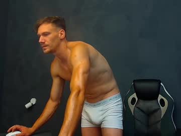 Muscle cam star Mateobenjamin, 29 yrs