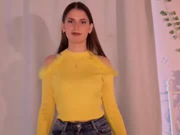 Maudstandback, 18 years old, Hey! My name is Sophia and im #18 yo #new girl here! Im happy to welcome you all on my first day! #skinny #shy #bigboobs // GOAL: I want your air kiss so much! [25 tokens left], webcam photo