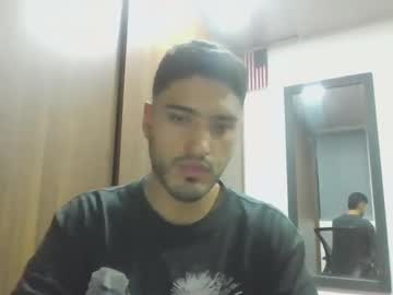 Live gay cam model Maxblaze__ streaming now in HD