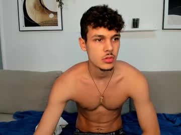 Maxx_vell, 18 years old, Welcome to my room! - Goal: Cumshow [1939 tokens left] #bigcock #cum #feet #uncut #new, webcam photo