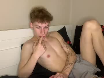 Live gay cam model Maxyouni21 yrs streaming now in HD