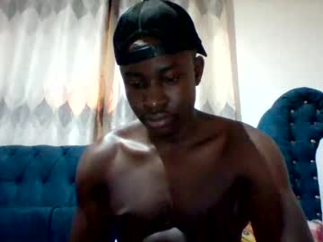 Live gay cam model Mclntz_bbc streaming now in HD