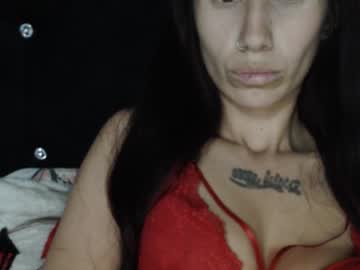Squirting cam girl Megane_fox age 30 yrs live now