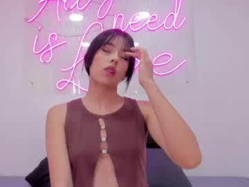 Meganritz_, 19 years old, ??Follow me and rate me 25tk! my parents are not at home shhh!  #teen #young #feet #latina, webcam photo