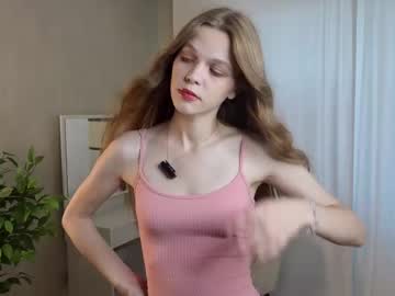 Melainevlahovich, 18 years old, Goal: Send an air kiss :) Hello and you're welcome :) #young #18 #cute #new #shy [21 tokens remaining], webcam photo