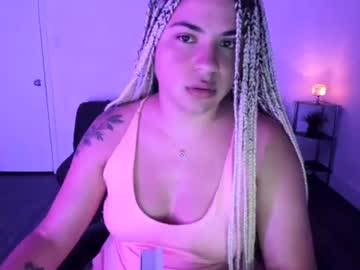 Melaniesaunders • bigass26y • Canada • public